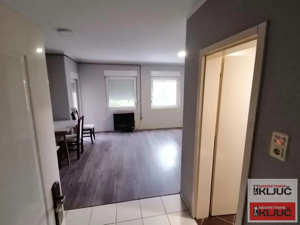 Izdavanje, garsonjera, 29m², Adice, Novi Sad Sve Podlokacije