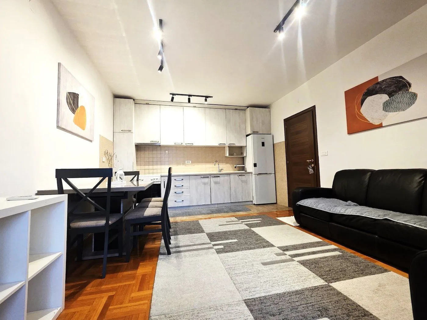 Rent, apartment, 67m², Stari Aerodrom, Podgorica