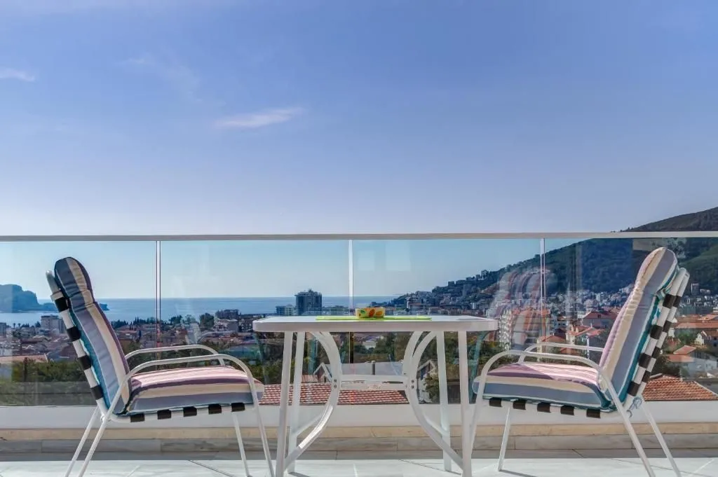 Sale, house, 330m², Lazi, Budva