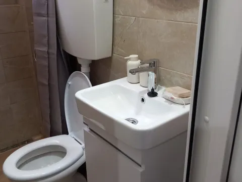 Stan-na-dan, jednosoban stan, 25m², Blok 9, Podgorica - image 10