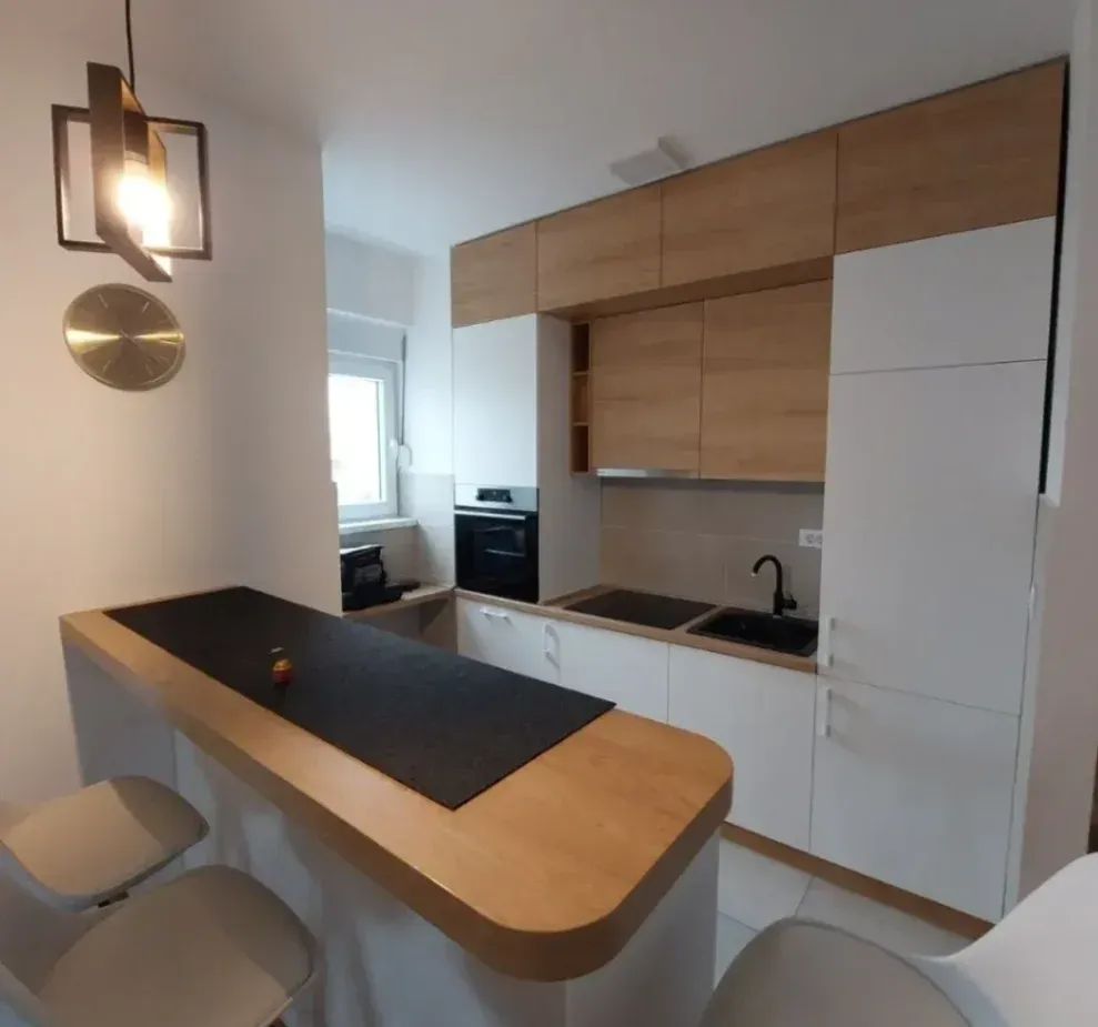 Izdavanje, dvosoban stan, 64m², City Kvart, Podgorica