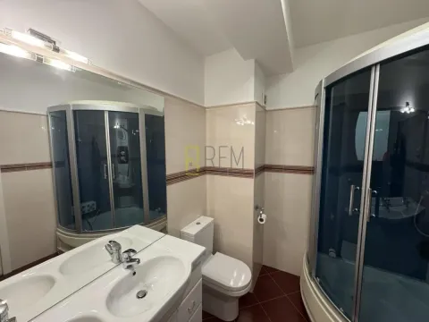 Izdavanje, trosoban stan, 161m², Gorica C, Podgorica - image 4