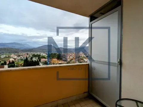 Rent, one bedroom apartment, 55m², City Kej, Podgorica - image 12