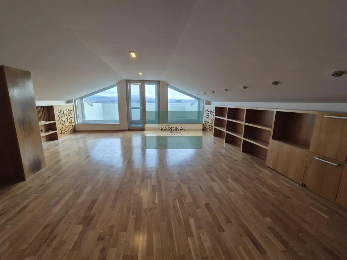 Prodaja, trosoban stan, 99m², Vašarište, Jagodina