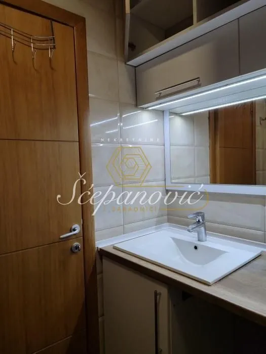 Prodaja, trosoban stan, 63m², Sajam, Novi Sad Sve Podlokacije