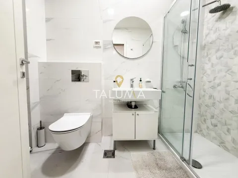 Izdavanje, jednosoban stan, 40m², City Kvart, Podgorica - image 6