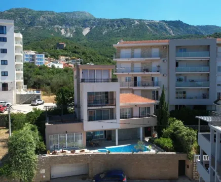 Sale, house, 495m², Ivanovići, Budva - image 1