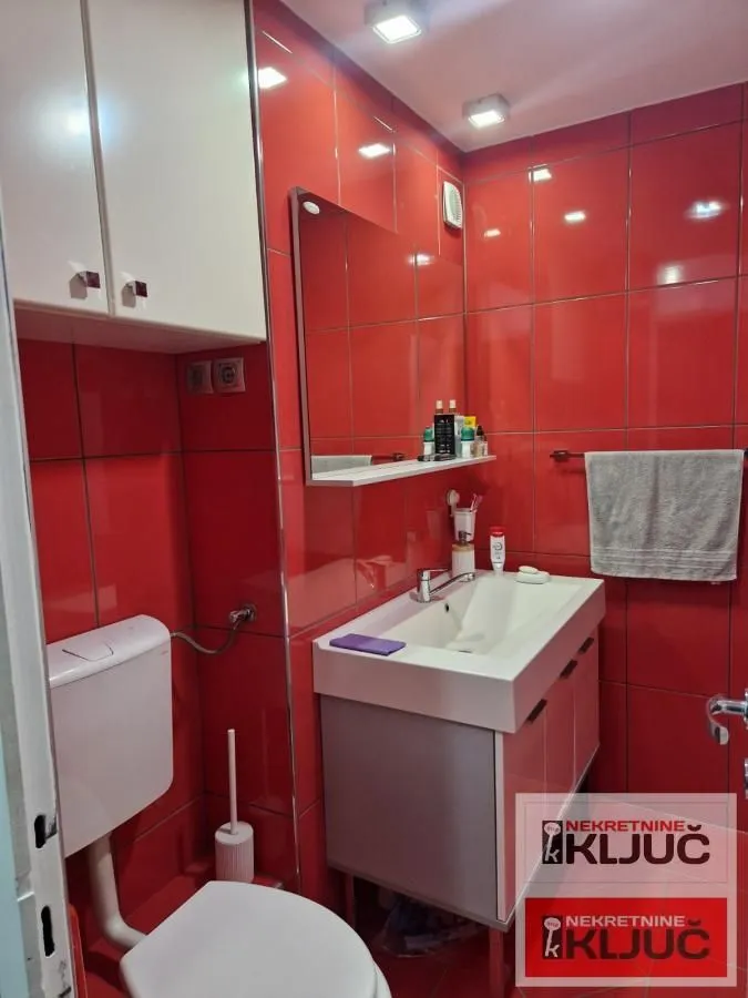 Prodaja, dvosoban stan, 55m², Novo naselje, Novi Sad