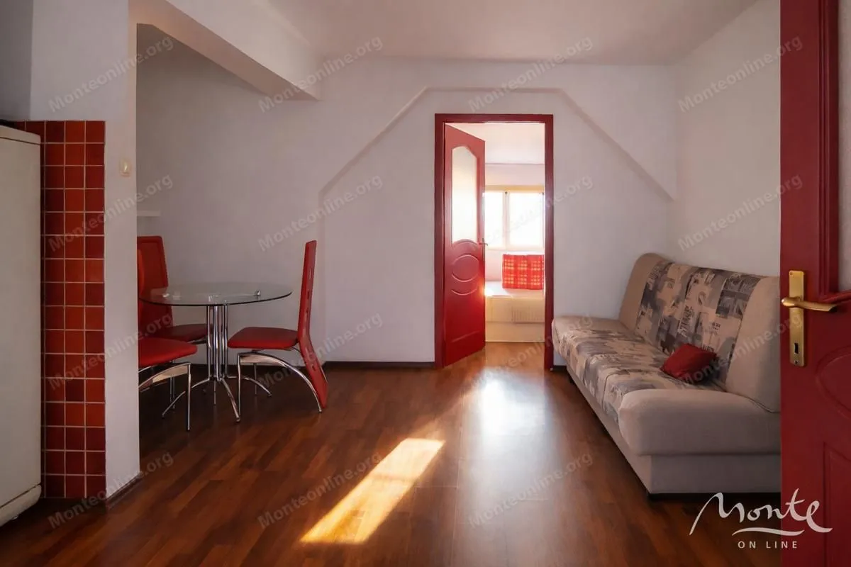 Prodaja, trosoban stan, 67m², Centar, Podgorica
