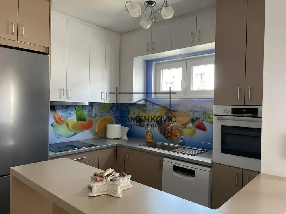 Prodaja, četvorosoban stan, 76m², Adice, Novi Sad Sve Podlokacije
