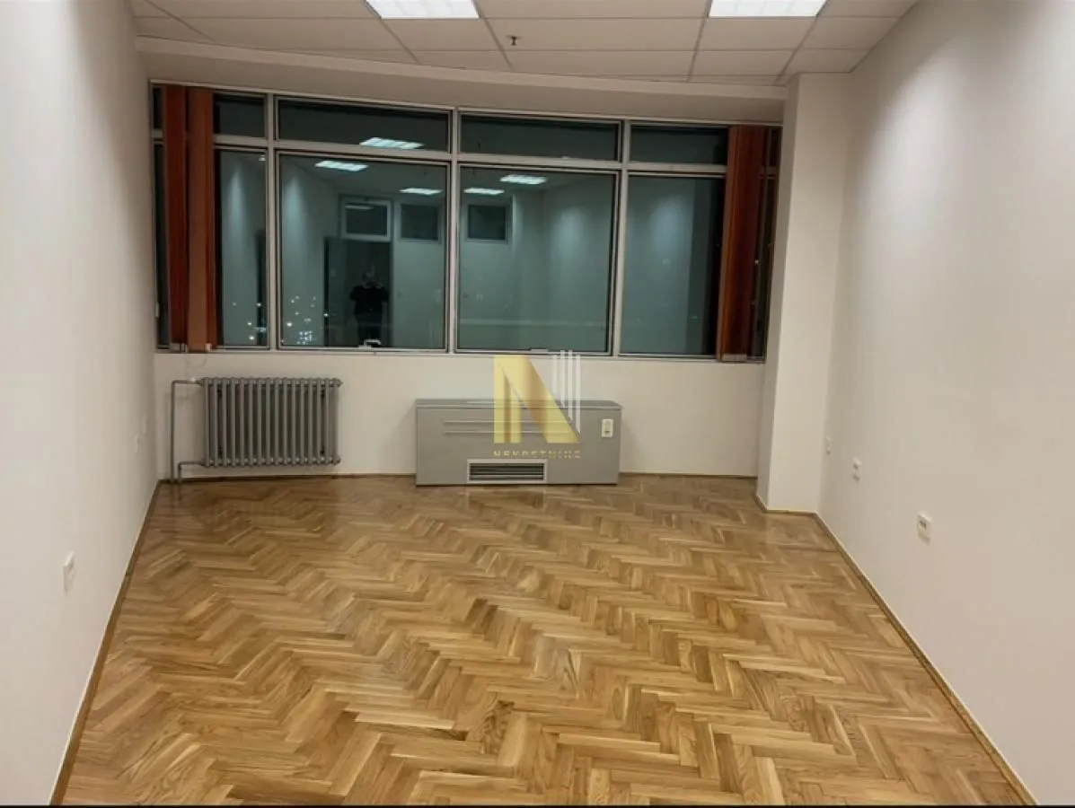 Rent, office space, 126m², Sajmište, Novi Sad