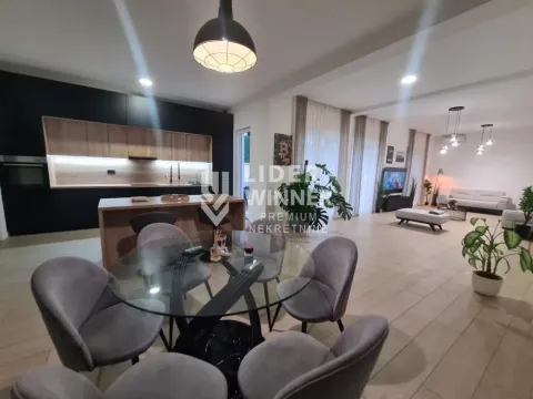 Prodaja, četvorosoban stan, 220m², Savski Venac, Beograd - image 11