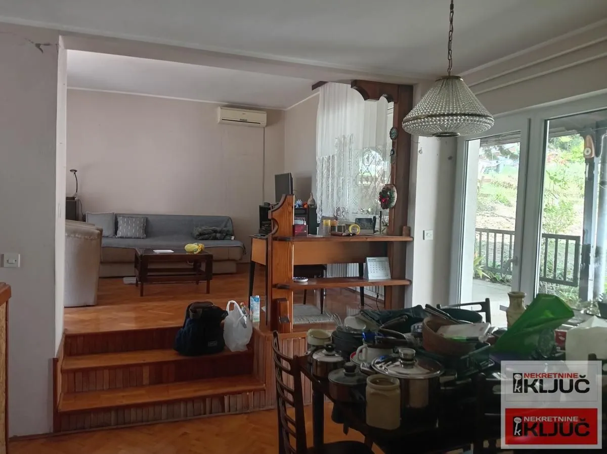 Prodaja, kuća, 101m², Sremska Kamenica, Petrovaradin