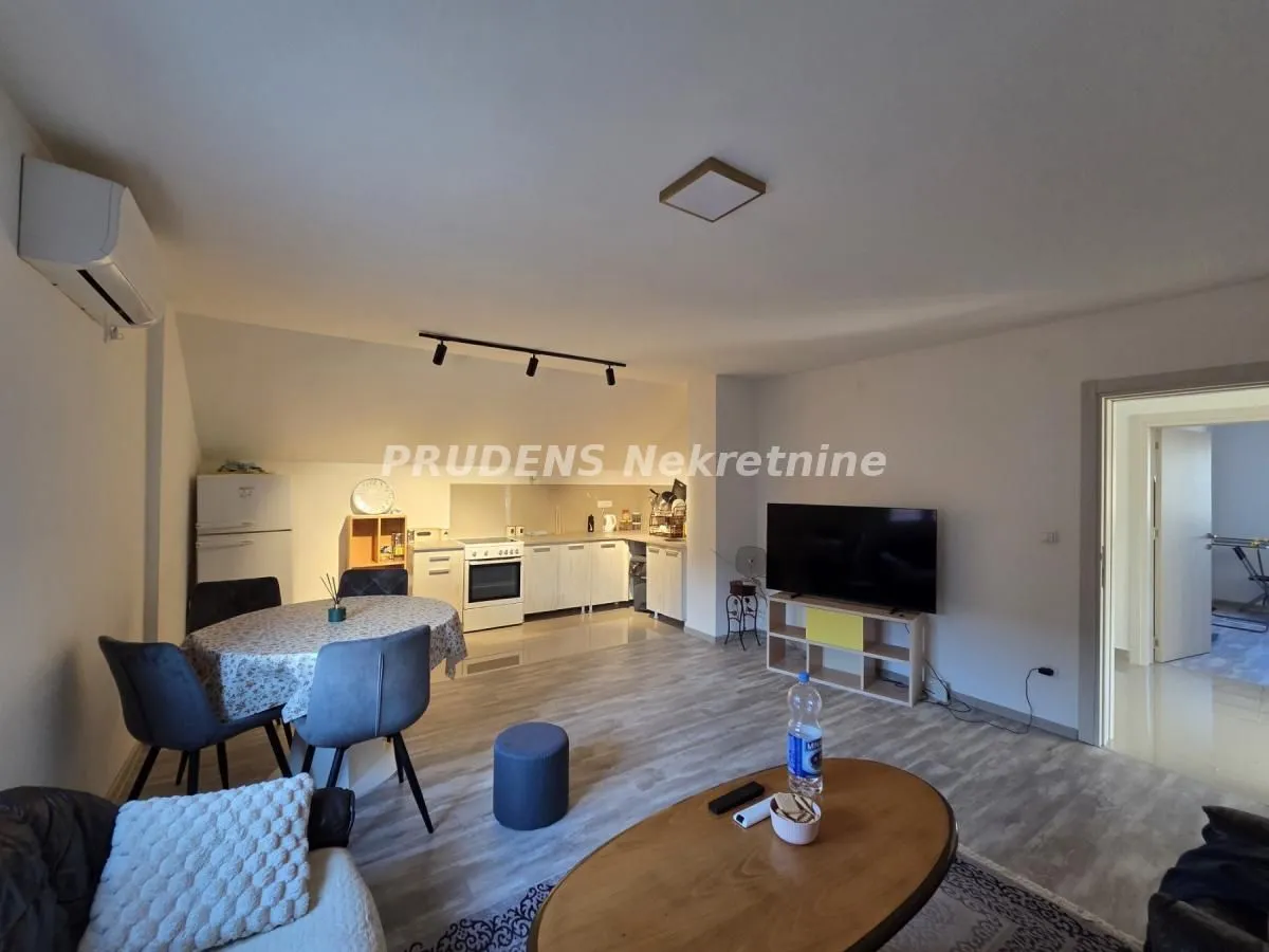 Prodaja, trosoban stan, 63m², Nova Pazova, Stara Pazova