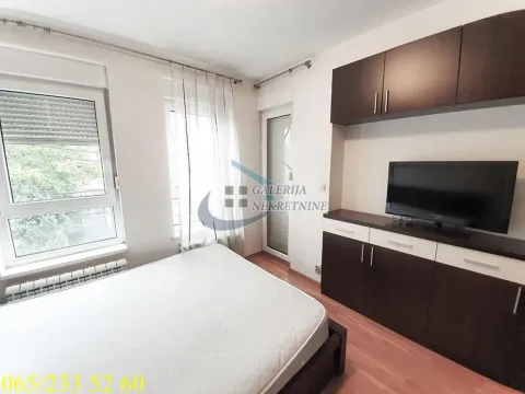 Prodaja, trosoban stan, 57m², Južni Bulevar, Vračar Sve Podlokacije - image 11