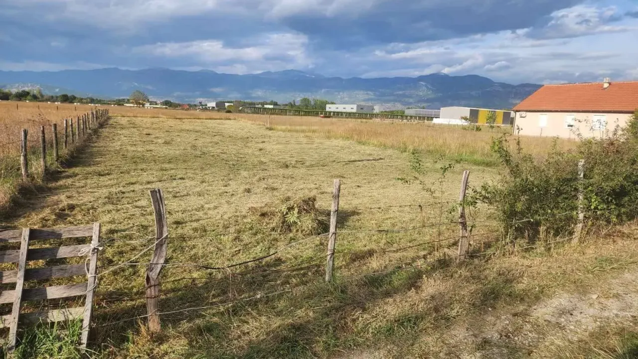 Prodaja, plac, 910m², Danilovgrad, Crna Gora