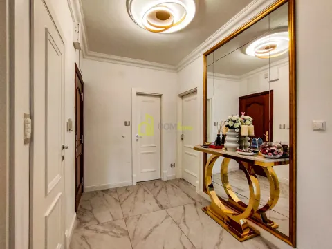 Izdavanje, trosoban stan, 99m², Momišići, Podgorica - image 15