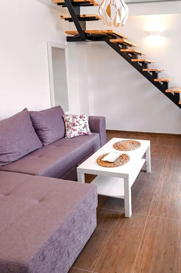 Rent, house, 50m², Tivat, Crna Gora
