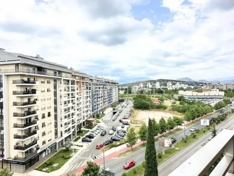 Rent, apartment, 72m², Central Point, Podgorica - image 10
