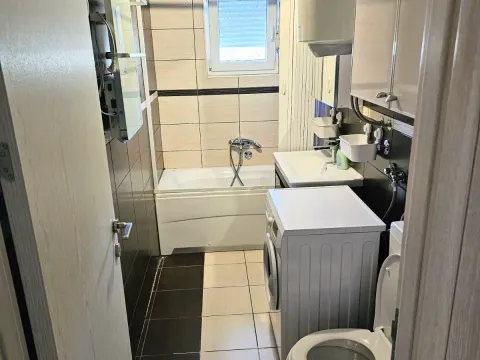 Prodaja, dvosoban stan, 80m², Zagorič, Podgorica - image 9