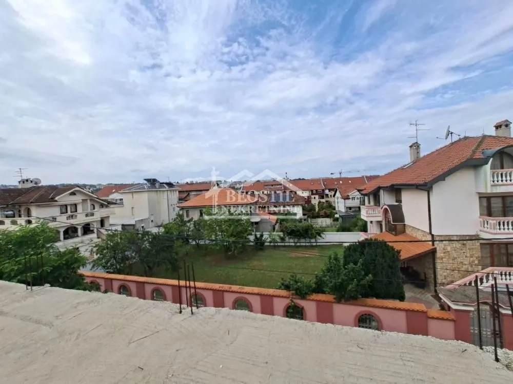 Prodaja, kuća, 218m², Vojvode Vlahovica, Beograd