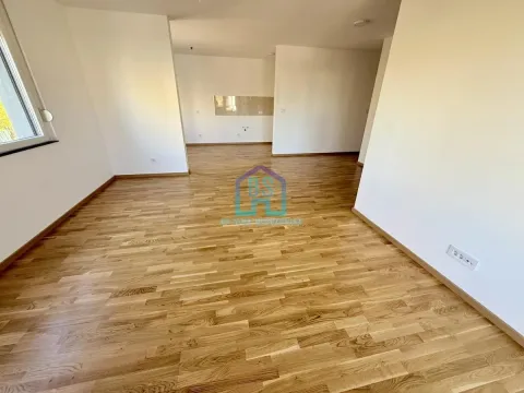 Prodaja, trosoban stan, 70m², Alibegovac, Petrovaradin - image 5