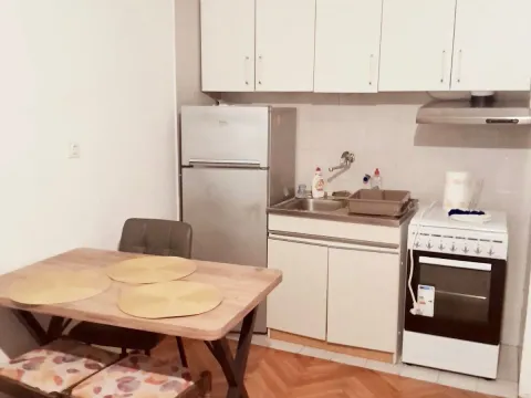 Rent, one bedroom apartment, 37m², Centar, Bar - image 2