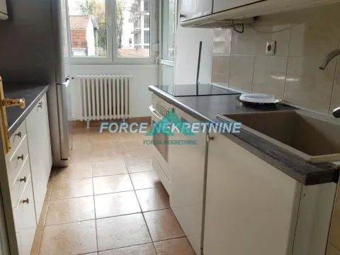 Sale, three bedroom apartment, 85m², Kalenić Pijaca, Vračar Sve Podlokacije - image 13