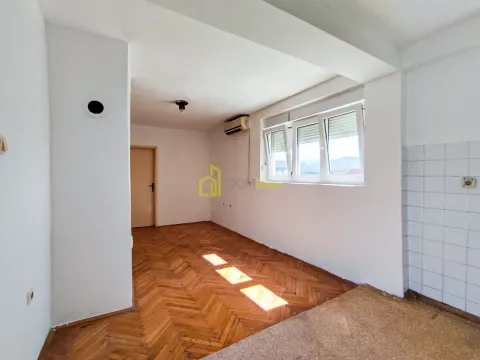 Prodaja, jednosoban stan, 35m², Preko Morače, Podgorica - image 5