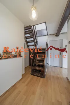 Prodaja, trosoban stan, 96m², Centar, Kragujevac - image 15