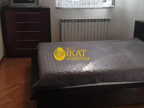 Izdavanje, trosoban stan, 104m², Vračar Hram, Vračar Sve Podlokacije - image 4