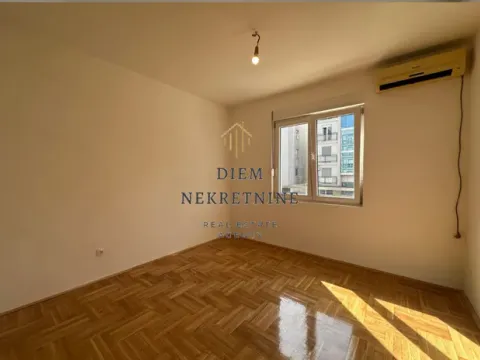 Sale, two bedroom apartment, 73m², Dalmatinska ulica, Podgorica - image 7