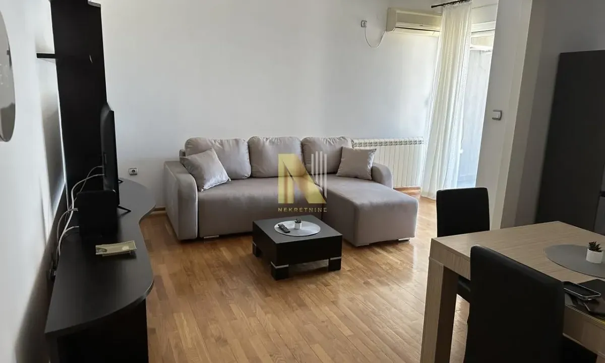 Izdavanje, dvosoban stan, 42m², Spens, Novi Sad Sve Podlokacije