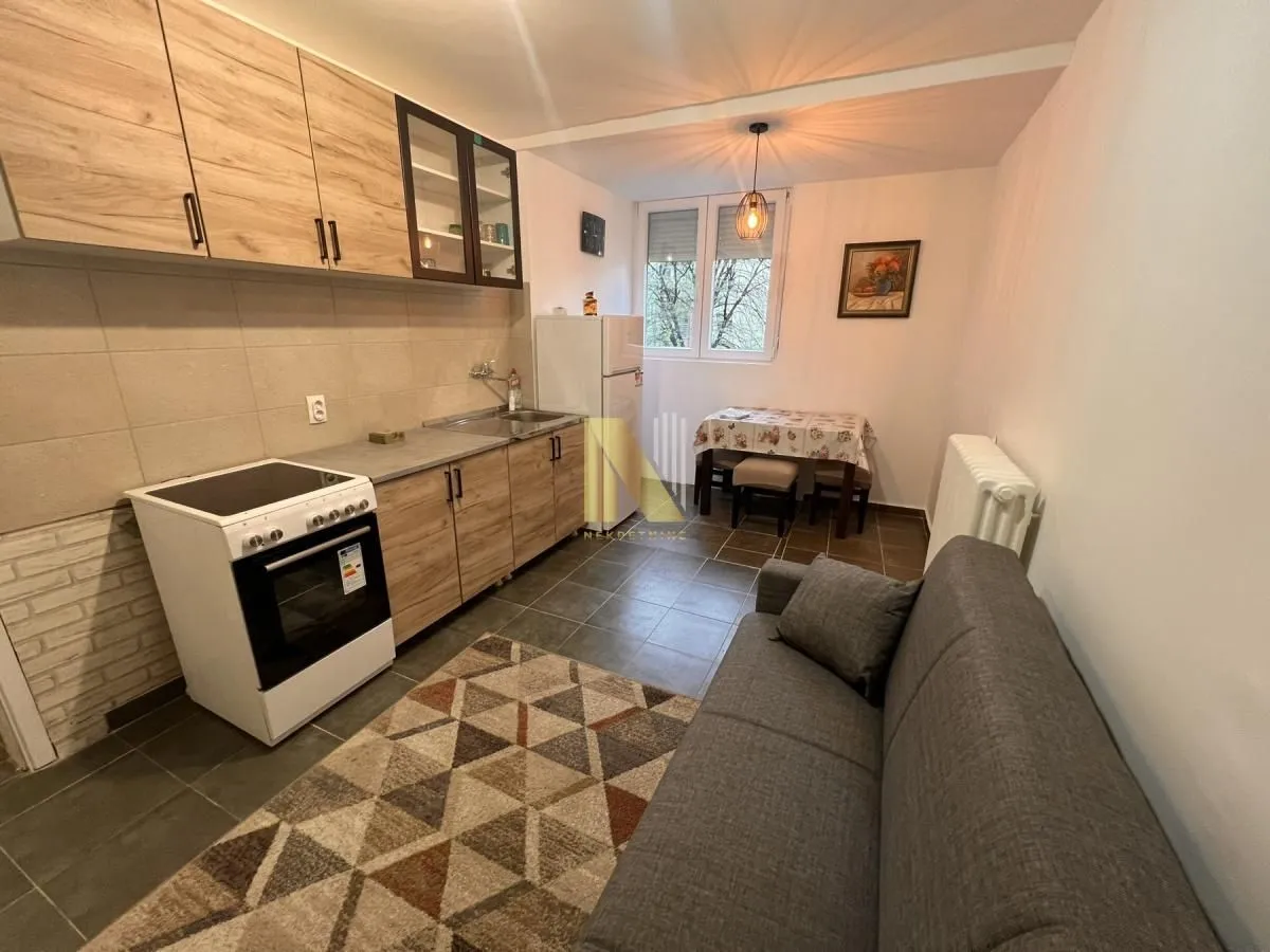 Izdavanje, jednosoban stan, 37m², Sajmište, Novi Sad