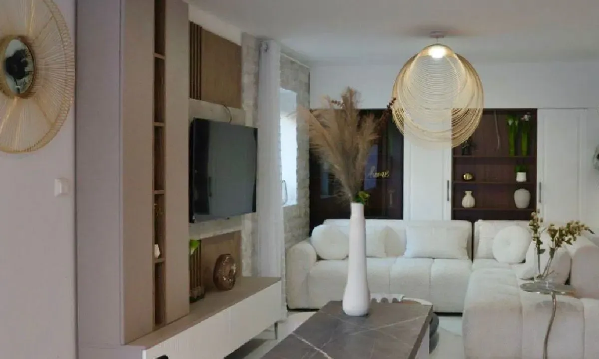 Sale, three bedroom apartment, 100m², Muo, Kotor