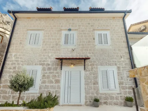 Prodaja, kuća, 380m², Ljuta, Kotor - image 2