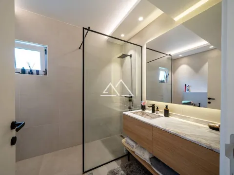 Prodaja, dvosoban stan, 122m², Tivat, Crna Gora - image 17