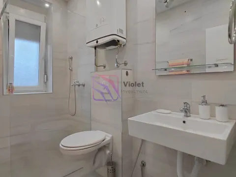 Izdavanje, kuća, 200m², Gornja Gorica, Podgorica - image 18