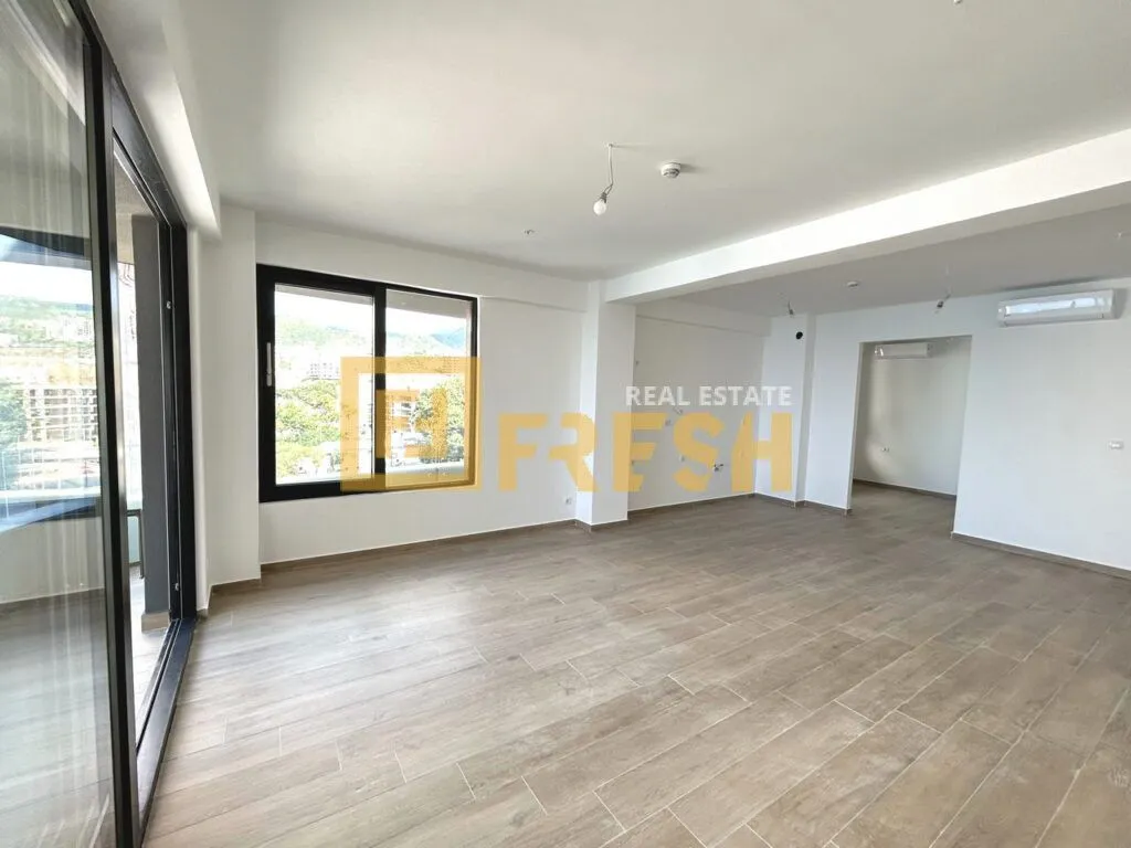 Prodaja, dvosoban stan, 70m², Rafailovići, Budva