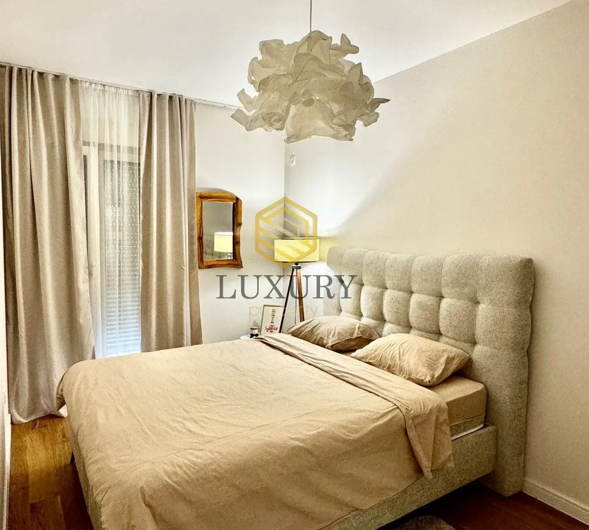 Izdavanje, jednosoban stan, 40m², Central Point, Podgorica