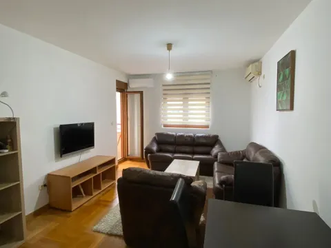 Rent, two bedroom apartment, 55m², Stari Aerodrom, Podgorica - image 1