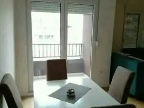 Rent, studio apartment, 33m², Drač, Podgorica - image 4