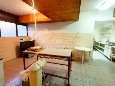 Izdavanje, poslovni prostor, 54m², Palilula Sve Podlokacije, Beograd - image 4