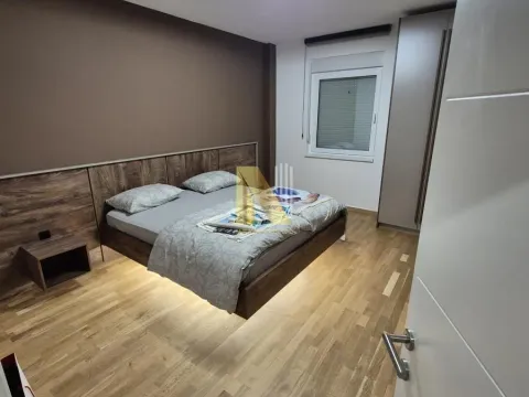 Prodaja, poslovni prostor, 650m², Petrovaradin, Novi Sad - image 25