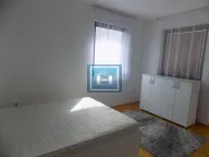 Izdavanje,  stan, 78m2, XI Kongres, Paraćin