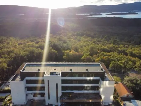 Sale, studio apartment, 35m², Tivat, Crna Gora - image 11