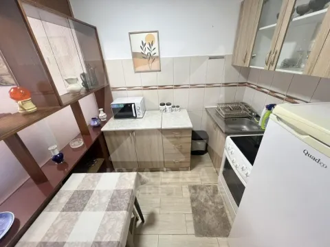 Izdavanje, dvosoban stan, 70m², Preko Morače, Podgorica - image 4