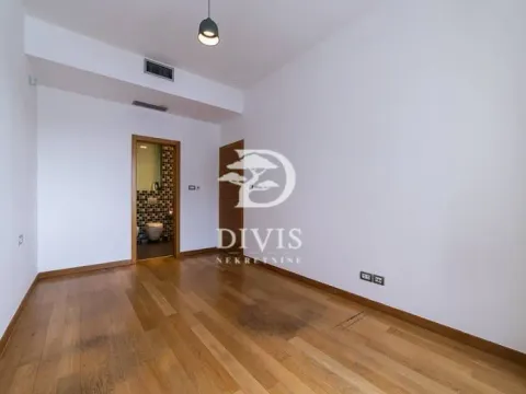 Prodaja, petosoban stan, 195m², Novi Beograd Blok 19, Novi Beograd Sve Podlokacije - image 10