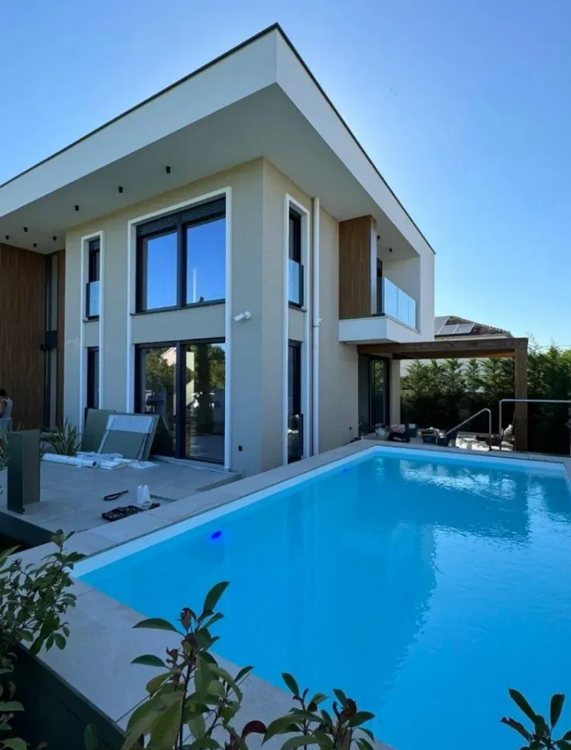 Rent, house, 250m², Gornja Gorica, Podgorica