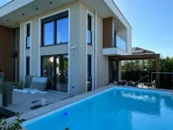 Izdavanje, kuća, 250m², Gornja Gorica, Podgorica - image 1